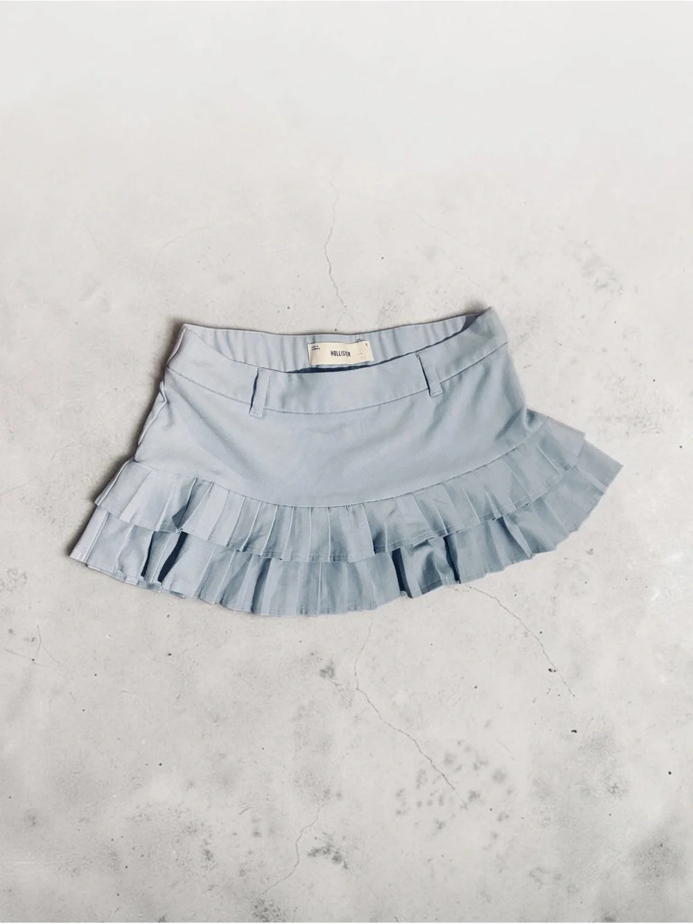 Hollister Co. light blue pleated mini skirt size S